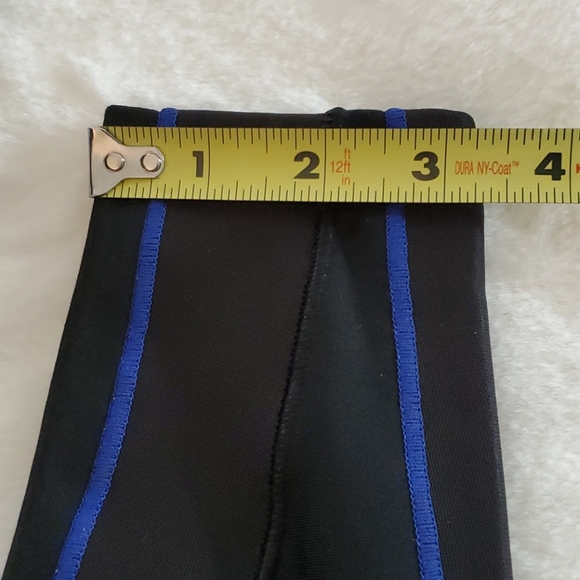 EXCELLENT CONDITION CW-X high performance compress - Picture 9 of 14